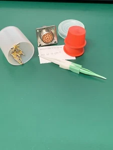MS27508E12F35SA Conn Circular SKT 22 POS Crimp ST Box Mount 22 Terminal 1 Port - Picture 1 of 3