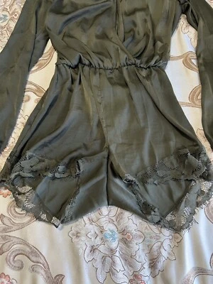 Women’s GUESS Romper Size XS - Image 1 of 4