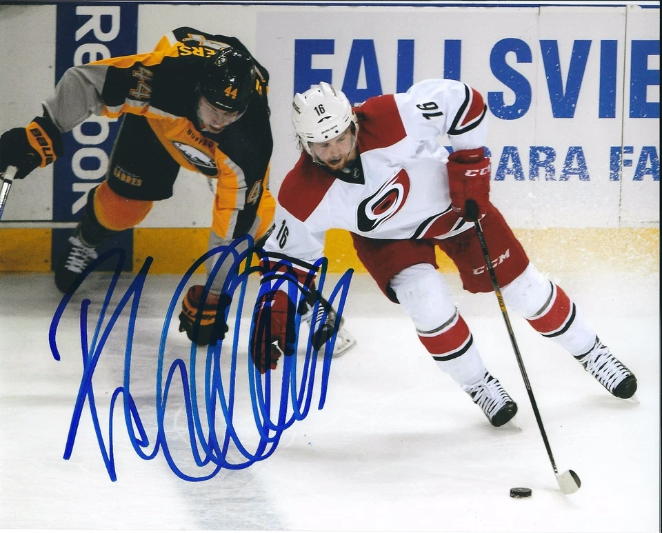 Foto firmada 8x10 ELIAS LINDHOLM Carolina Huracanes - Certificado de autenticidad Foto 1 de 1