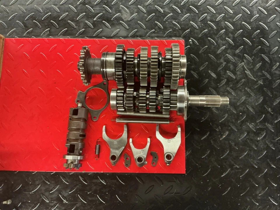 Yamaha YZF R1 2004-2006 motor transmisión engranajes tranny Foto 1 de 4