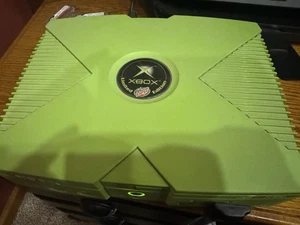 Microsoft Xbox Mountain Dew Konsole Limited Edition Ungetestet Powers On Wie Ist - Bild 1 von 5