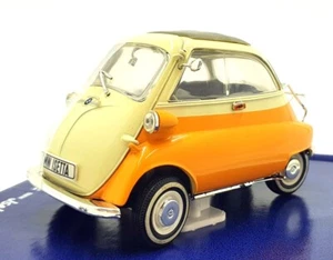 Revell 1/18 Scale Model Car 08912 - BMW Jsetta 250 - Orange/Cream - Picture 1 of 5