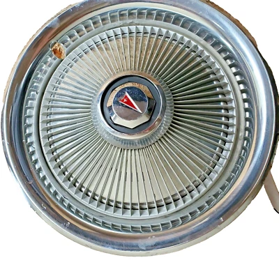 Cubierta de rueda NOS 1977-79 Pontiac Ventura Phoenix Lemans GrandAm Grand Prix 526803 Foto 1 de 3