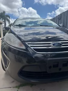 2013 Ford Fiesta SE - Picture 1 of 11