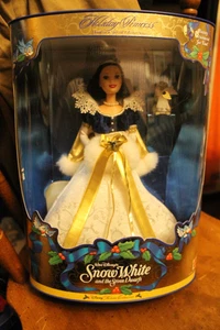 Disney: Holiday Snow White ~ NOS w/ Original box - Picture 1 of 2