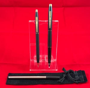 Juego de bolígrafos y lápices mecánicos Cross Classic negro/dorado punta suave (rollerball) de 0,5 mm - Imagen 1 de 8