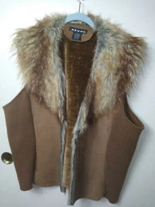REVUE WOMENS VEST 2X FAUX SUEDE SHEARLING BROWN ONE BUTTON COLLARED - Picture 1 of 10