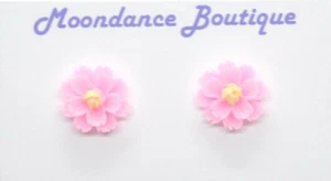 1/2" Pink Resin Mum Dahlia Flower Pierced Post Earrings - Picture 1 of 1