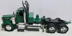 New Ray Kenworth Log Hauler (Tractor Only) 11"L x 3"W x 4 1/4"H - Picture 1 of 12