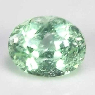 DELICIOSO COLOR VERDE AGUA NATURAL OVALADO KORNERUPINE - GEMA TANZANIA Foto 1 de 3