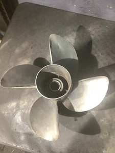 Mercury Revolution 4 Propeller with a 14 5/8 x 23p RH P/N: 48-857030-23 - Picture 1 of 4
