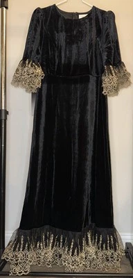 Pomander Place Tuckernuck Black Velvet Lillith Dress - Size Large - Image 1 of 3