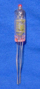 Tubo de vacío subminiatura NOS Raytheon 6205 - Imagen 1 de 4