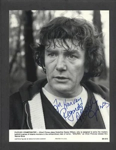 Albert Finney - Autógrafo firmado 7x9 fotograma - Wolfen - Imagen 1 de 1