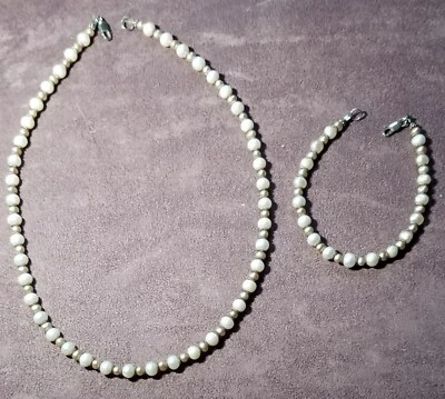 Juego de collar y pulsera gargantilla de perlas cultivadas y de ley Foto 1 de 4