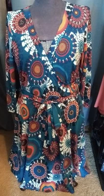 Vestido Janet Plus Talla 2X Axilas 26 Hombro Abajo 40 In Parte Inferior 50 In Foto 1 de 4