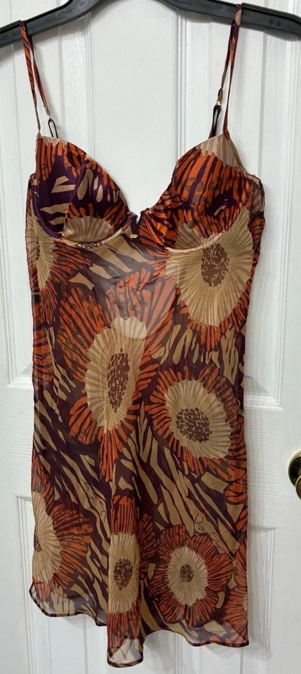 Camisón Victoria’s Secret muy sexy de seda púrpura y naranja 36B Foto 1 de 4