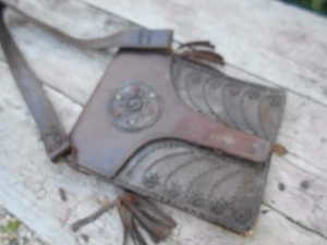 SAC hippie cuir indienne squaw CABOCHONS VINTAGE a 25€  achat immédiat fp mon - Picture 1 of 9