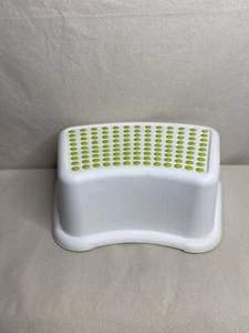 Ikea Step Up Toilettenhocker mit Gummigriffen weiß grün Kleinkind Kinder Badezimmer - Bild 1 von 10