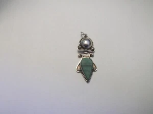VINTAGE 925 SILVER & MALACHITE PENDANT - Picture 1 of 6