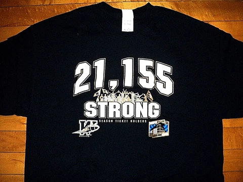 WINNIPEG BLUE BOMBERS 2012 Final Season Canad Inns Stadium NEW T Shirt Size XL Cover
