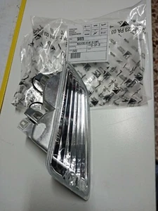 PIAGGIO 584970 FRECCIA ANTERIORE DESTRA PIAGGIO VESPA GTS 125-250-300- SUPER - Imagen 1 de 1