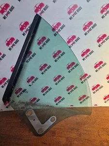 VW BEETLE CONVERTIBLE REAR WINDOW QUATER GLASS PASSENGER SIDE 2003-2011 - Picture 1 of 3