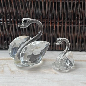 Vintage Pair of Crystal Swans Prism Glass Figurines Ornaments - Picture 1 of 11