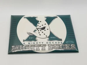 Mighty Ducks Magnet NHL Hockey 1993 "A Mighty Decade" (Magnet) - Bild 1 von 4
