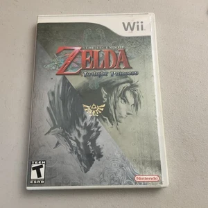 The Legend of Zelda: Twilight Princess (Nintendo Wii, 2006) Tested Complete - Picture 1 of 5