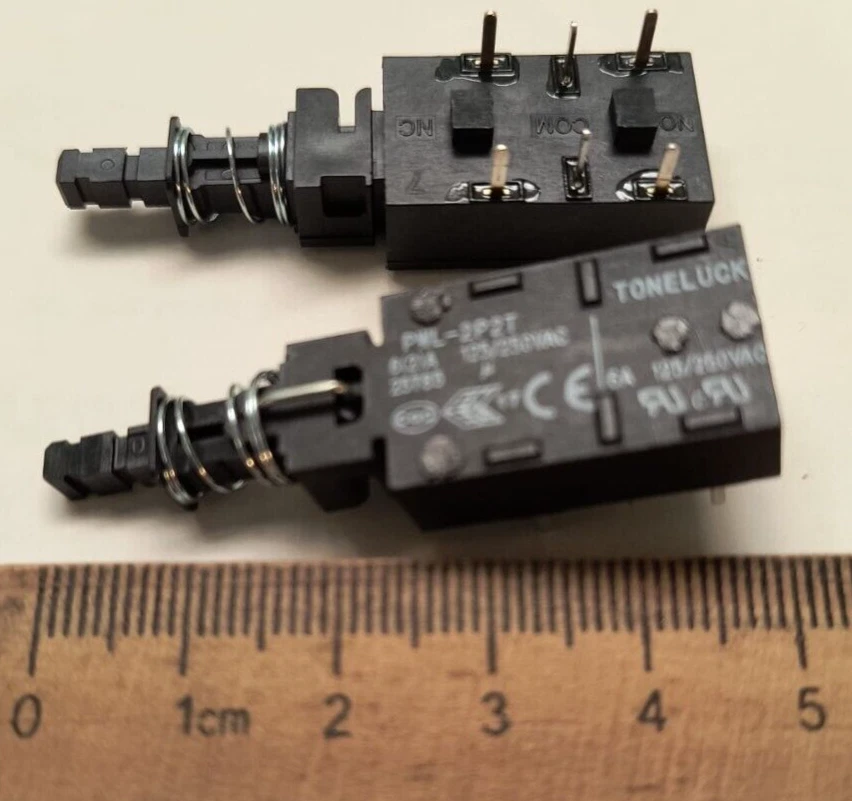 PWL-2P2T 6PINS Switch Button Power 6A 125 / 250Vac Interruptor Pulsador TONELUCK - Imagen 1 de 1