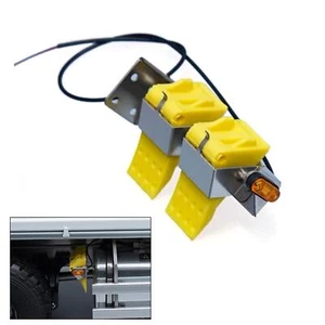Tapón antideslizante de luz LED 2.2-3V 1:14 para coche tractor RC R620 R470 770S 56373 - Imagen 1 de 6