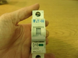 Eaton WMZS1D10 D10 230/400V Circuit breaker *FREE SHIPPING* - Picture 1 of 3