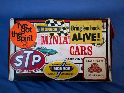 1966 美泰微型压铸玩具车箱带汽车贴花前风火轮 — 第 1/4 张图片