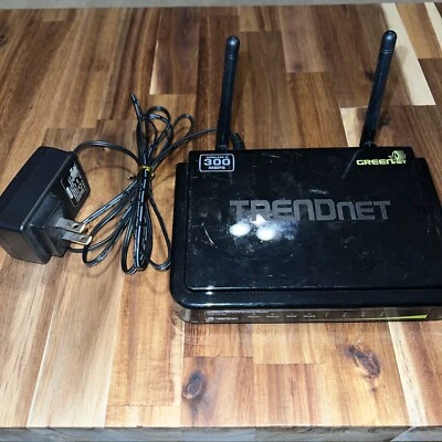 2C TRENDnet N300 TEW-731BR 4-Port Wireless Home Router - Black - Image 1 of 3