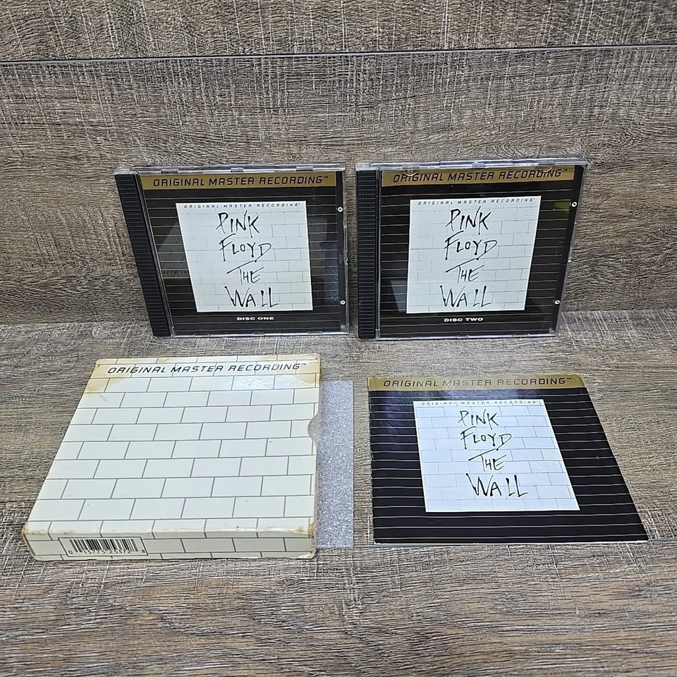 1991 PINK FLOYD THE WALL 1978/9 ORIGINAL MFSL 2 CD 24kt GOLD PLATED SET +BOOKLET - Image 1 of 4