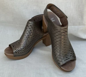DANSKO “Danae” Metallic Pewter Punched Leather Sandals Size 40 *Great* - Picture 1 of 11