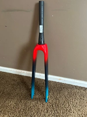 Trek Boone Gen 3 Carbon Fork Red/Teal 12mm 700c 5255160 - Image 1 of 4