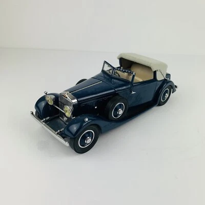 1/24 Danbury Mint Hispano Suiza J12 convertible form 1934 in Blue  - Image 1 of 4