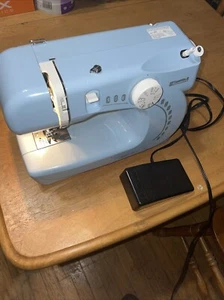 Kenmore Mini Ultra Light Blue Sewing Machine 385.11206300 Foot Pedal TESTED ✅️ - Picture 1 of 12