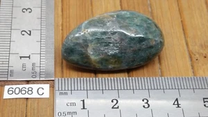 APATITE BLEUE TOP pierre roulée mineraux lithotherapie collection soin reiki - Picture 1 of 1