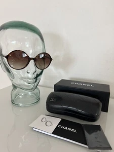 Authentic CHANEL Sonnenbrille Damen Braun Perlen Rund - Bild 1 von 6