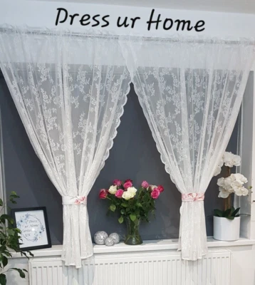 Victorian Floral White Lace Window Net Curtain - Image 1 of 3