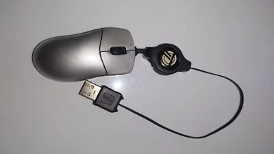 Targus Ultra-Mini Retractable Optical Mouse PAUM01U - Tested - Image 1 of 4