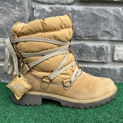 Botas de senderismo para mujer 7 M - Timberland 650 Down Fill trigo nobuck aisladas Foto 1 de 4