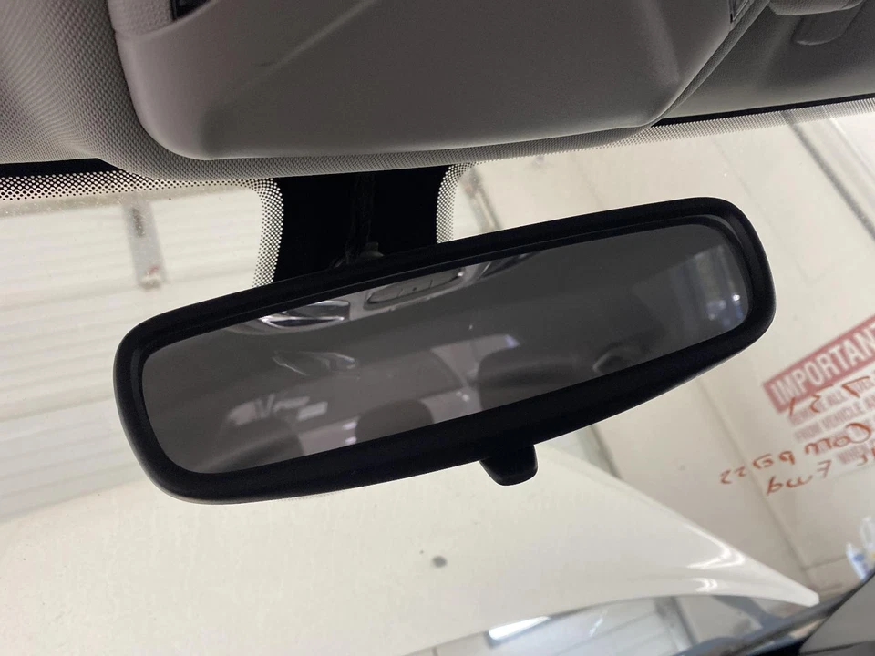 Espejo retrovisor interior delantero central usado se adapta a: Jeep Compass 2019 dimmi manual Foto 1 de 4