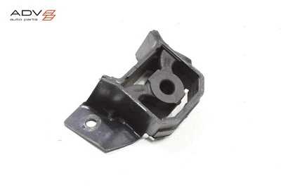 Nissan Rogue Sport 2017-2022 2,0 L escape delantero silenciador tubo suspensión soporte OEM Foto 1 de 4