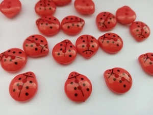 10 Ladybird Buttons 13mm (1/2") Resin Ladybug Buttons for Children's Clothing - Picture 1 of 2