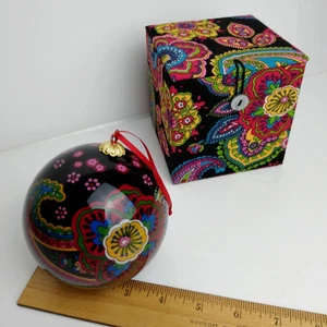 Vera Bradley Synphony in Hue 2009 vetro dipinto a mano ornamento ricordo tessuto Bx - Foto 1 di 12