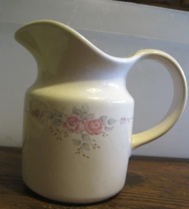 VTG PFALTZGRAFF Trousseau(Retired Pattern)PINK/LAVENDER 4.75" CREAMER/PITCHER - Picture 1 of 2